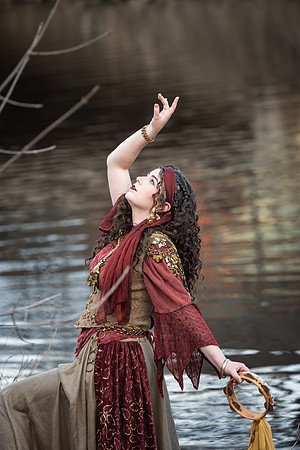 ECCT-Hunchback-Promo-1014