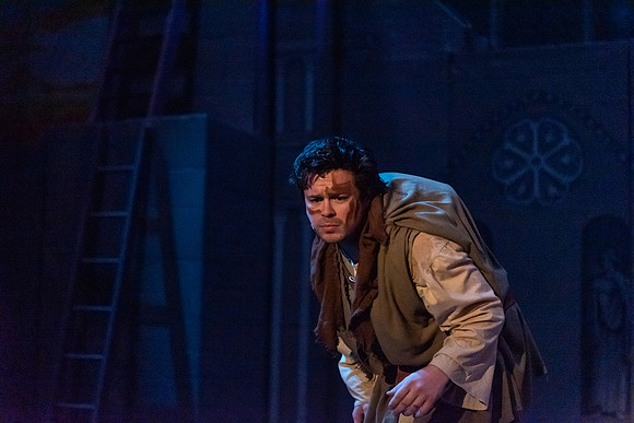 ECCT-Hunchback-RawOriginal-1178