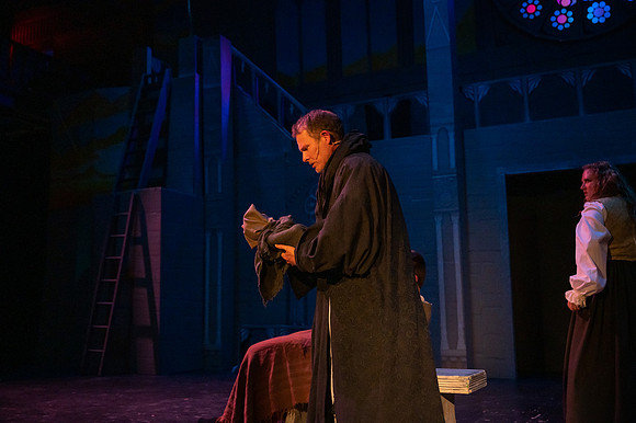 ECCT-Hunchback-RawOriginal-1090