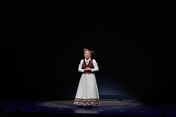 2024-06-22-Hello-Dolly-1020